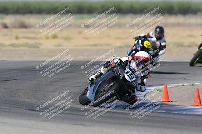 media/Aug-19-2022-TrackDaz (Fri) [[a0110a8595]]/Club Race/10am (Outside Grapevine)/